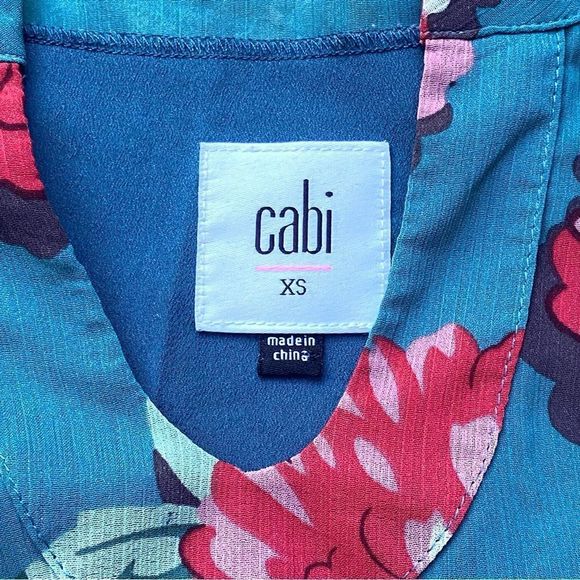 Cabi Style 3445 Blushing Floral Sleeveless Blouse Size XS - Picture 3 of 9